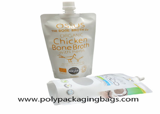 16oz 500ml 코코넛 우유 포장 각자 흡입 분사구 부대는 주둥이를 가진 부대를 위로 서 있습니다