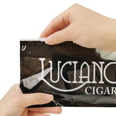 모이스처라이징 시스템과 투명 창이 있어 보관 및 신선도 유지가 용이한 휴대용 시가 휴미더 백