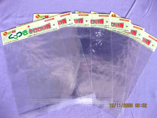 관례는 투명한 플라스틱 연습장 덮개를 높이 재생합니다